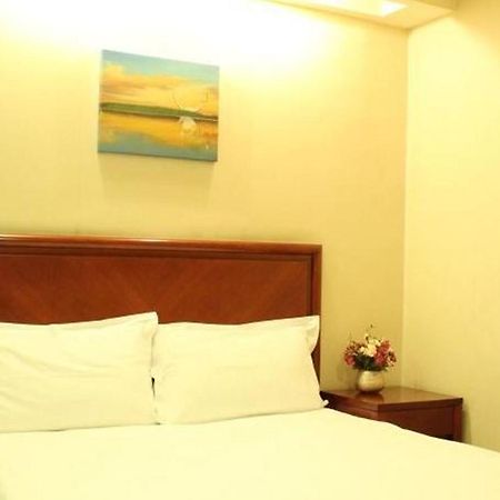 Greentree Inn Chongqing North Railway Station Express Hotel Екстериор снимка