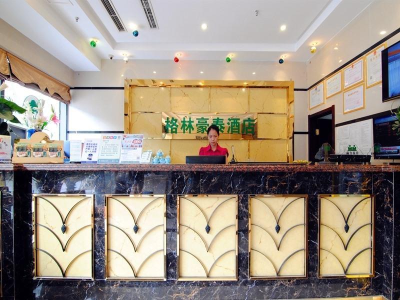 Greentree Inn Chongqing North Railway Station Express Hotel Екстериор снимка