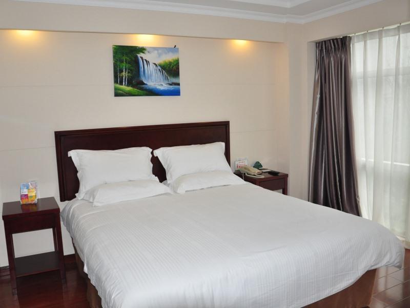 Greentree Inn Chongqing North Railway Station Express Hotel Екстериор снимка