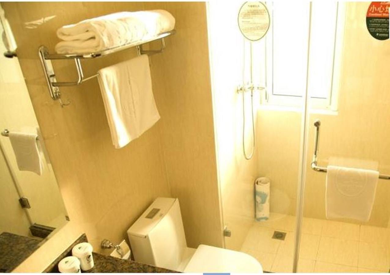 Greentree Inn Chongqing North Railway Station Express Hotel Екстериор снимка