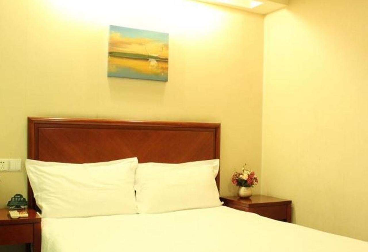 Greentree Inn Chongqing North Railway Station Express Hotel Екстериор снимка